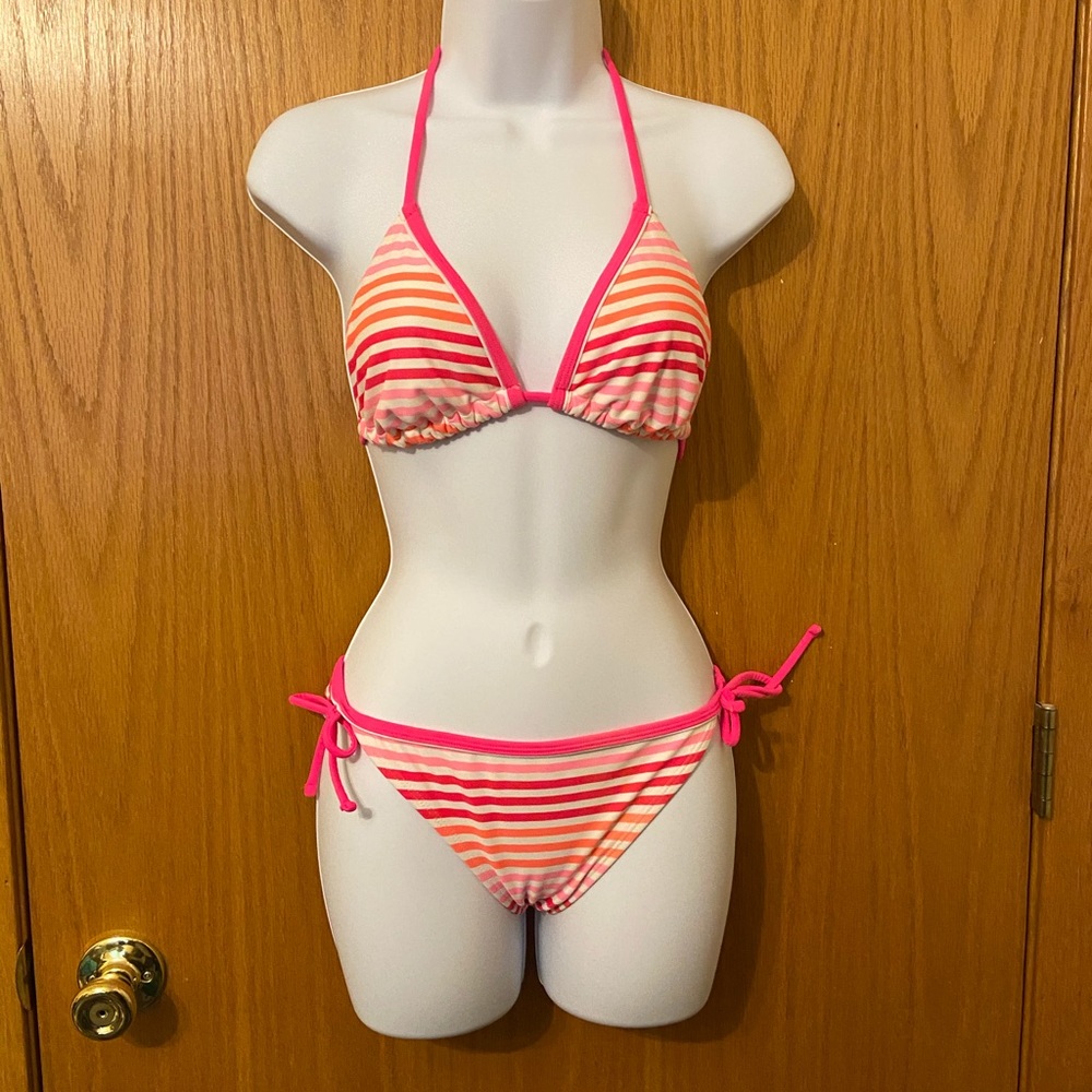 Xhilaration bikini size medium